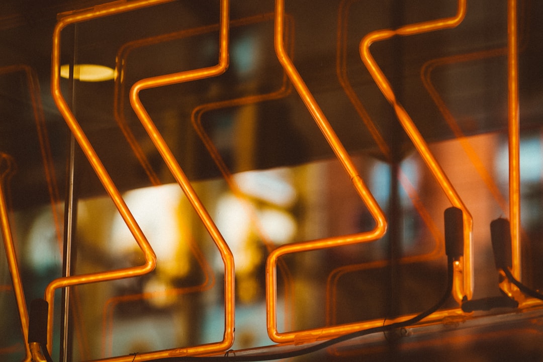 glowing-oven-heating-elements-are-visible-6zkisnus36i